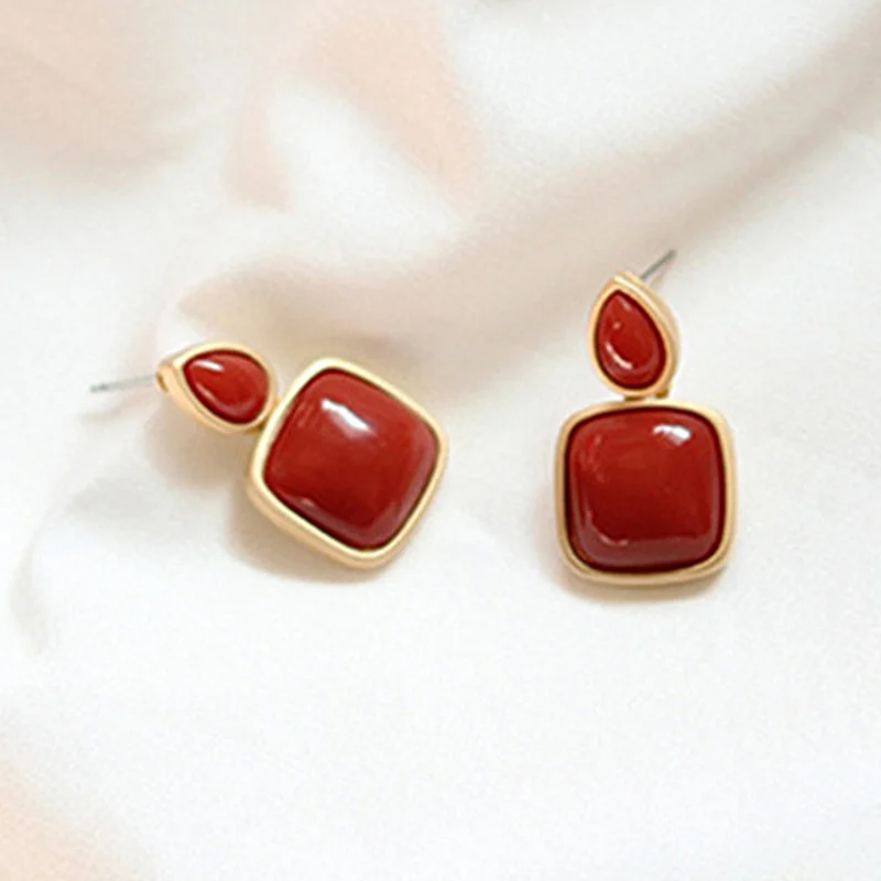 Classic Red Square Stud Earrings For Women Temperament Geometric Stud Earrings Women Jewelry Brincos Cheap Wholesale