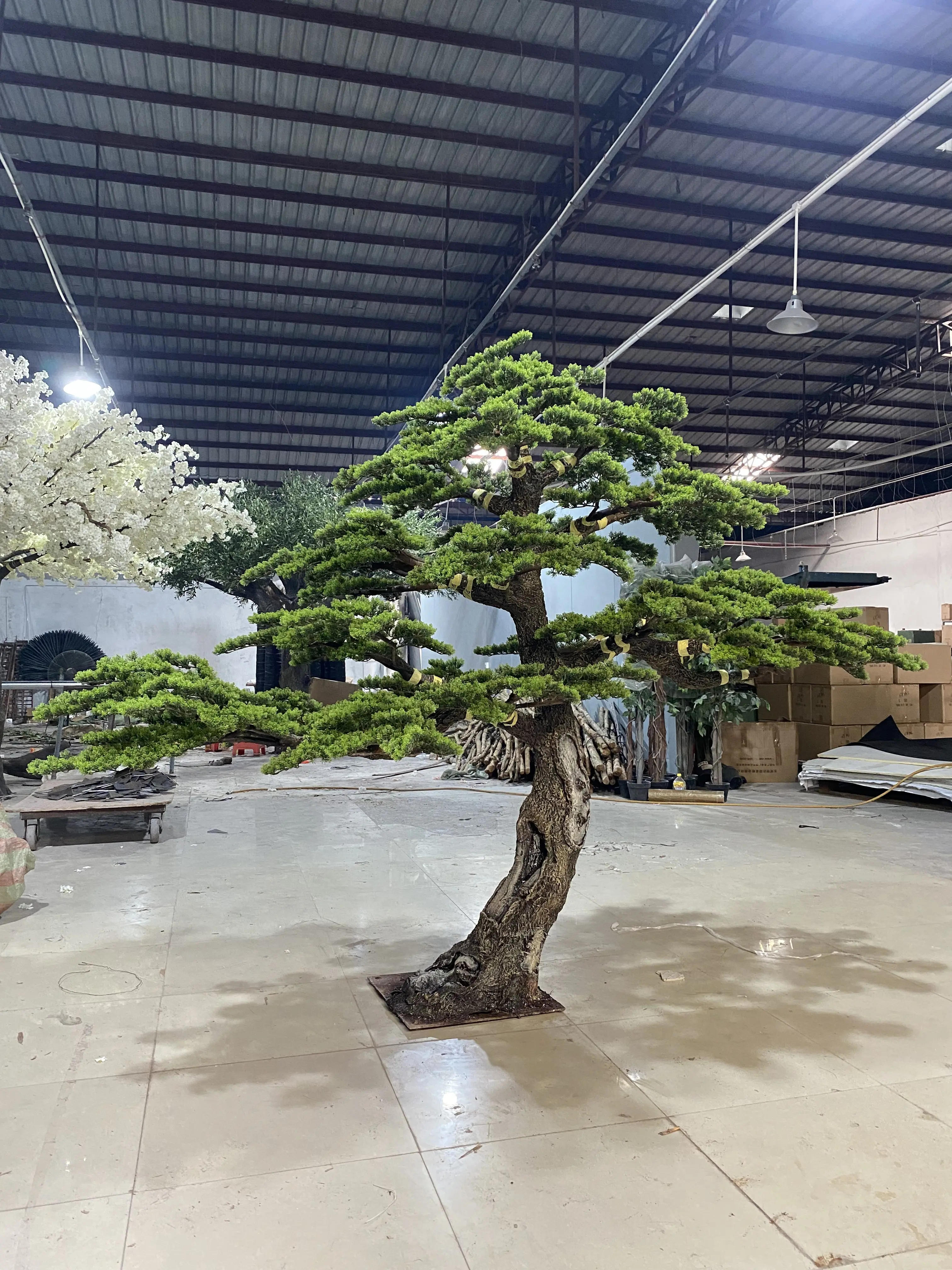 Large Outdoor Indoor Fake Big Tree Green Artificial Pine Tree for Garden Centerpiece Decor