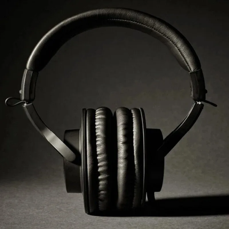 Thumbnail 3 - #5 Latest Studio Headphones Offers