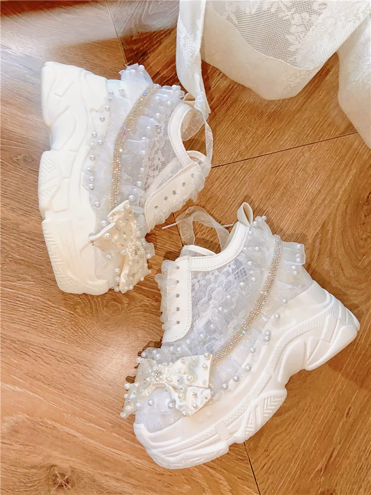 Girls Increase 6cm Platform Shoes White Thick Sole Breathable Versatile Fashionable Lace Flowers Pearls Bow Crystals Strap Shoe