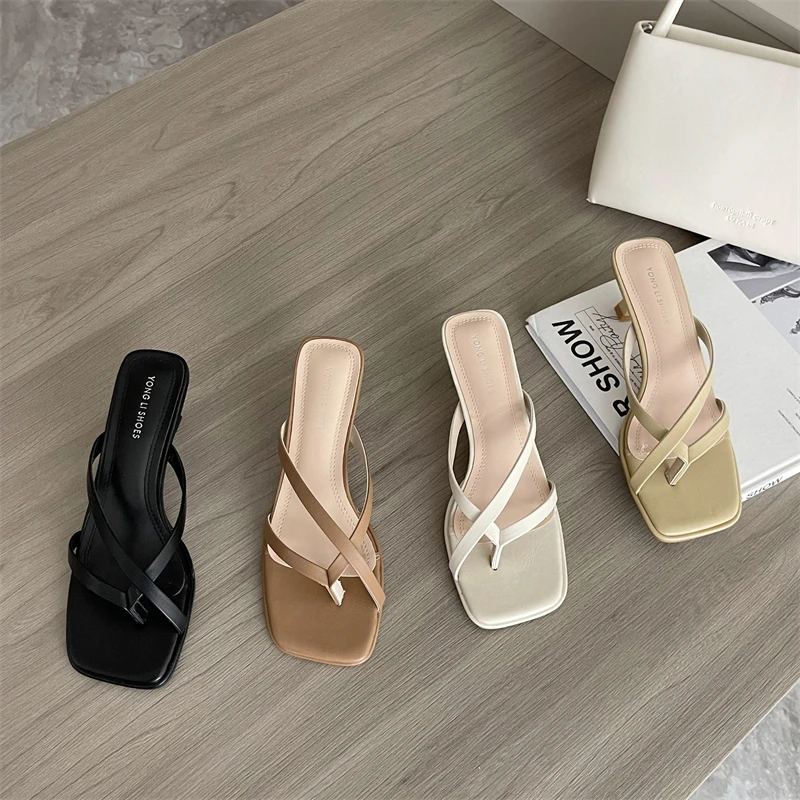 Square heel Shoes Med Rubber Flip Flops Slippers Women Summer Luxury Slides Beige Heeled Sandals Pantofle Block Hawaiian Designe