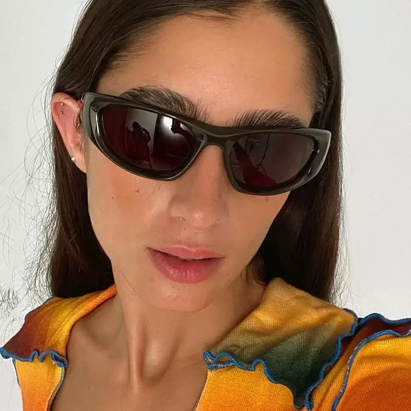 Fashionable Y2K Style Sunglasses For Ladies Retro And Tech-Savvy Sunglasses For Men Outdoor And Casual Riding Sunglasses For Men