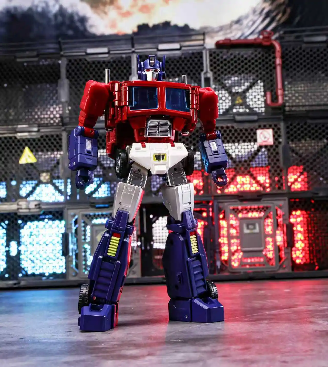 

Фигурка BMB P-60 P60 Transformation Ginrai O.P Trailer KO MP60