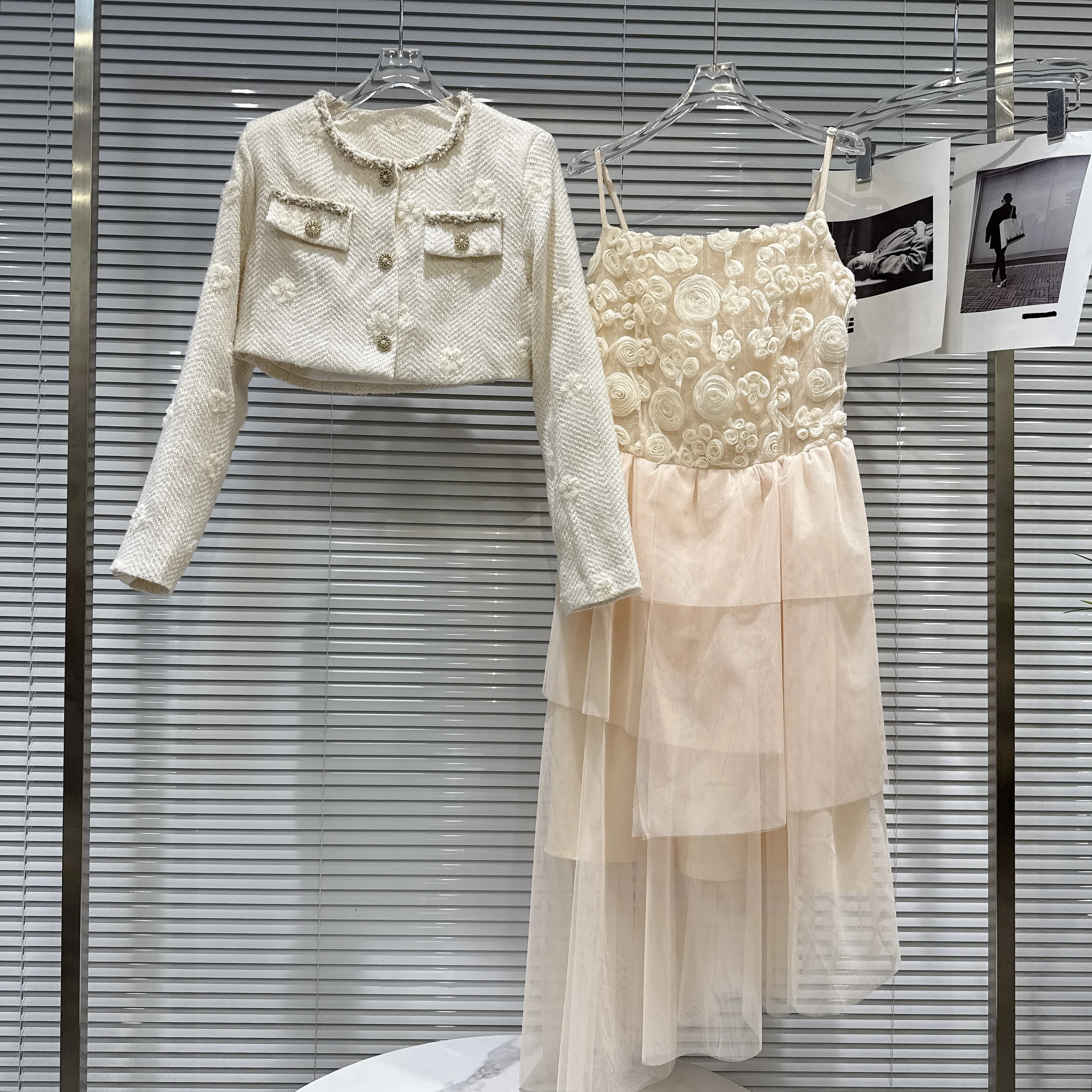 ชุดเซ็ตกระโปรงไหมพรมถักและเสื้อทวีดแฟชั่นสำหรับผู้หญิง คอลเลคชั่นฤดูใบไม้ร่วง สไตล์ฝรั่งเศส ชุดสูทสองชิ้น