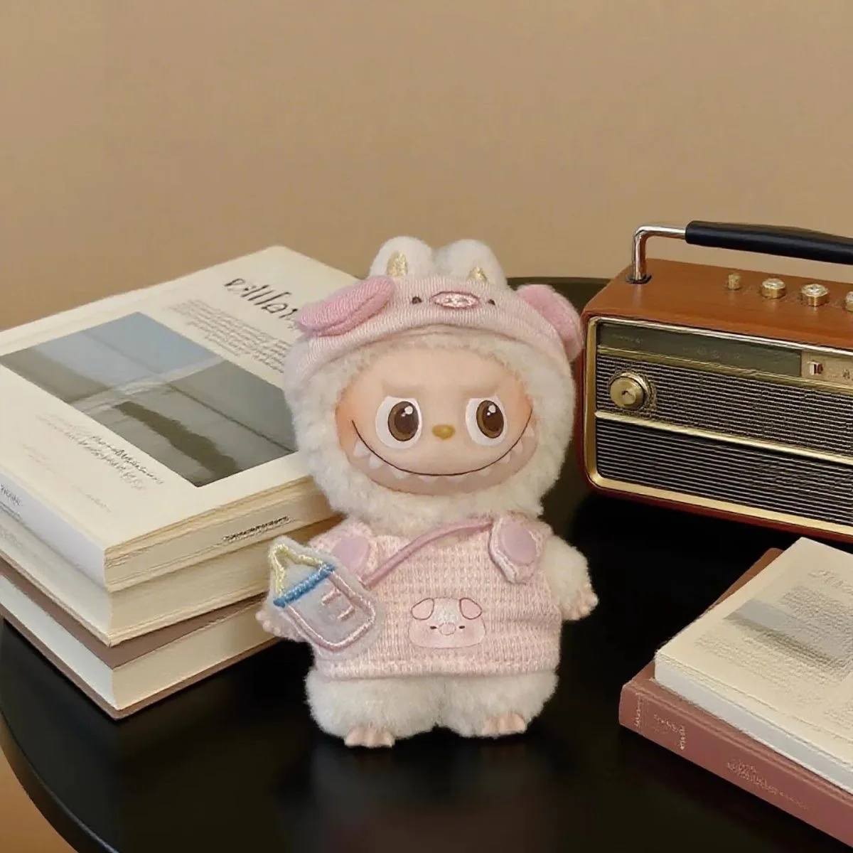 ชุดตุ๊กตา 4.0 มินิ มินิรุ่นที่สี่ ชุดตุ๊กตาลาบูบู ชุดตุ๊กตาไวนิลน่ารัก ชุดตุ๊กตาหมูน้อยน่ารัก อุปกรณ์เสริมสำหรับเปลี่ยนชุด