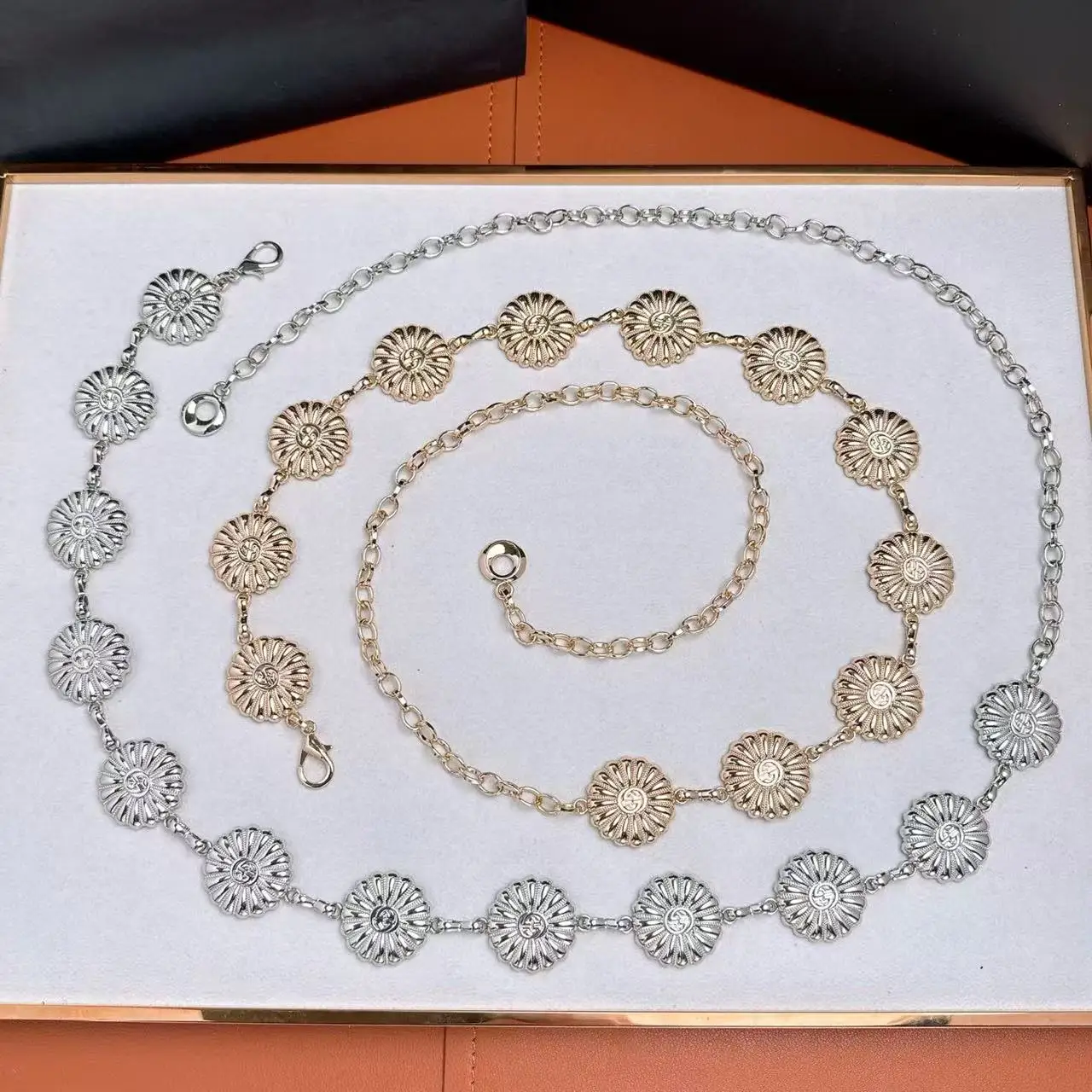 Boho Hollow Out Round Chain Belts Classic Metal Waist Chain Vintage Adjustable Body Jewelry Trendy Dress Chain For Women Girls