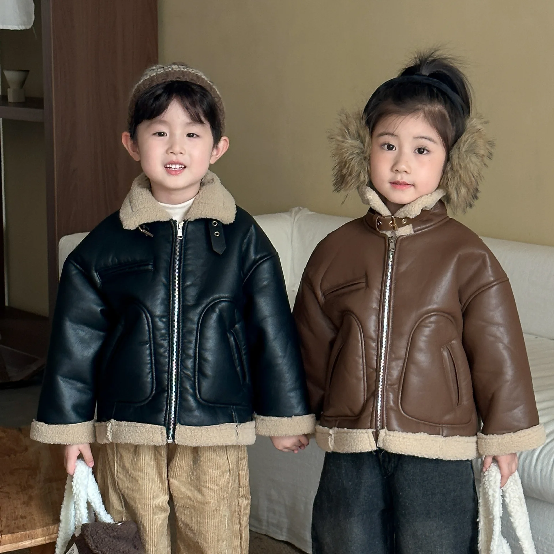 Children's Lamb Wool Jacket Padded Jacket Fur Integrated Boys and Girls 2025 New Winter Clothing Baby Velvet Padded Clothing