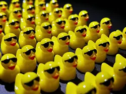 50-100PCS Miniatures Yellow Ducks with Glasses Mini Duck Resin Micro Landscape Decoration Fairy Garden Kawaii Accessories