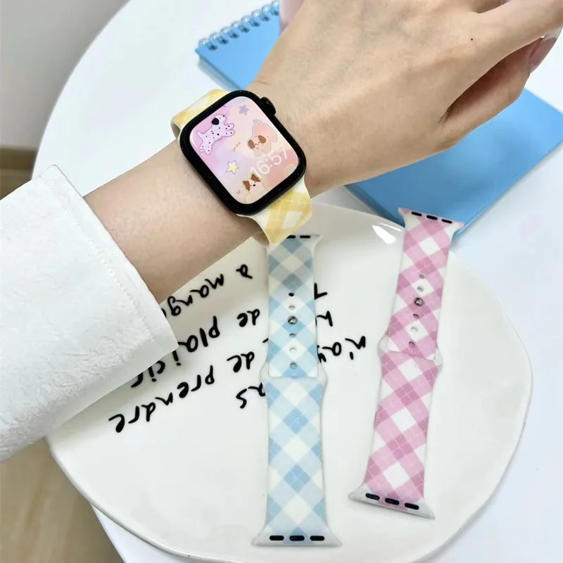 Candy Color Cute Soft Silicone Strap for Apple Watch Band 49mm 45mm 44mm 42mm Smartwatch Bracelet for iWatch 10 9 8 7 6 5 Ultra2