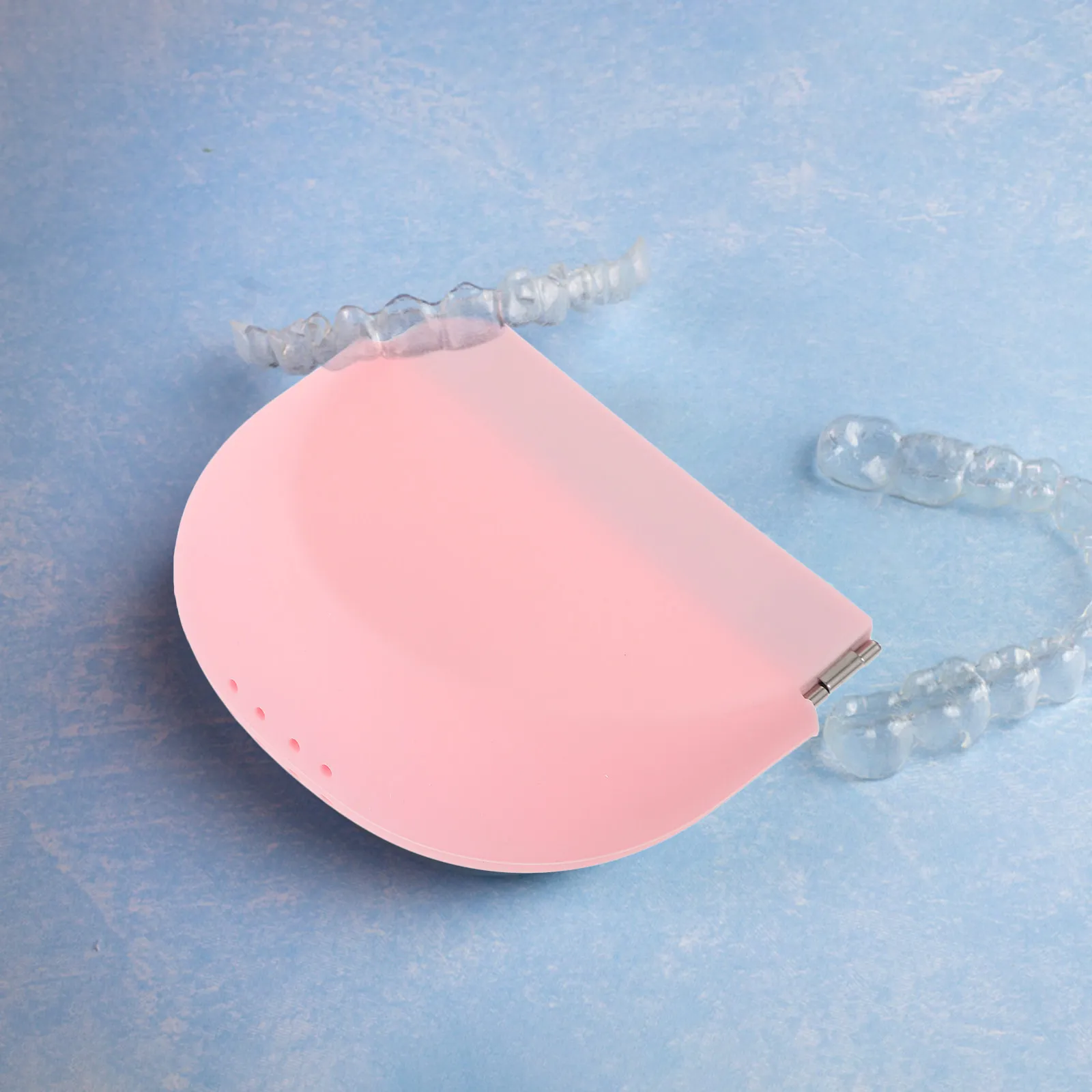 Silicone Retainer Case with Lid Portable Denture Container Travel Friendly Compact Storage for Dental Guard Retainer Denture