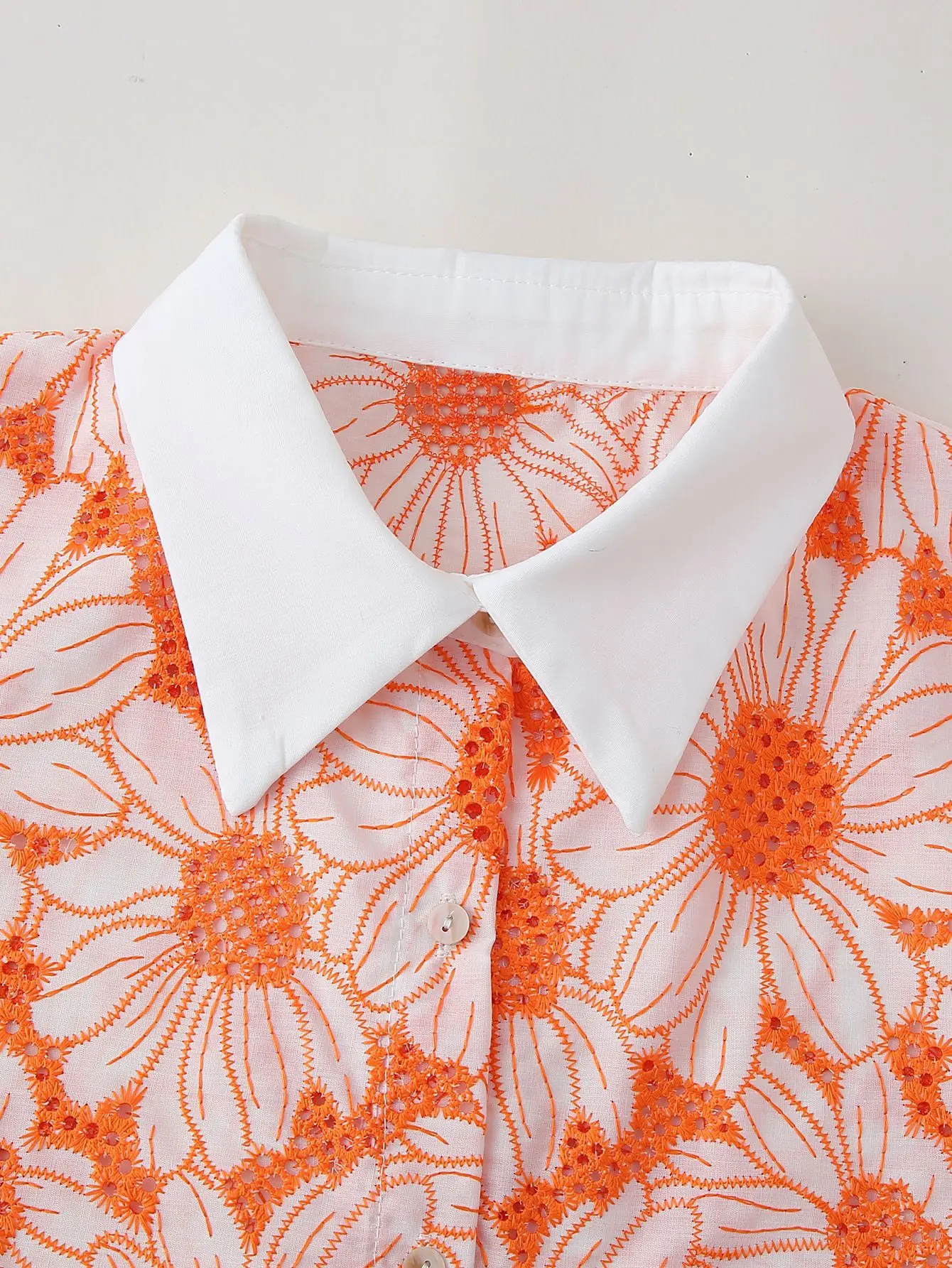 قميص نسائي أنيق مطرز بالزهور ديزي ملابس صيفية مجوفة ملابس للعطلات