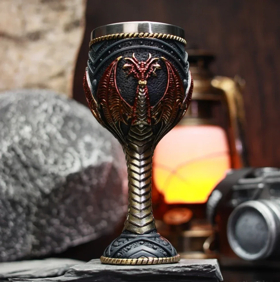New Retro Dragon Statue Goblet Creative Resin Dragon Shaped Wine Glass 3D Stereoscopic Wine Cup Halloween Men’s Gift