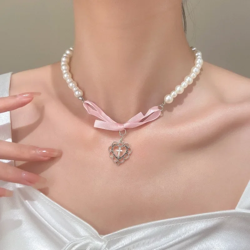 2024 New French Romantic Pink Bow Love Pendant Pearl Necklace Female Sweet and Pure Desire Neckchain Collar Chain Female