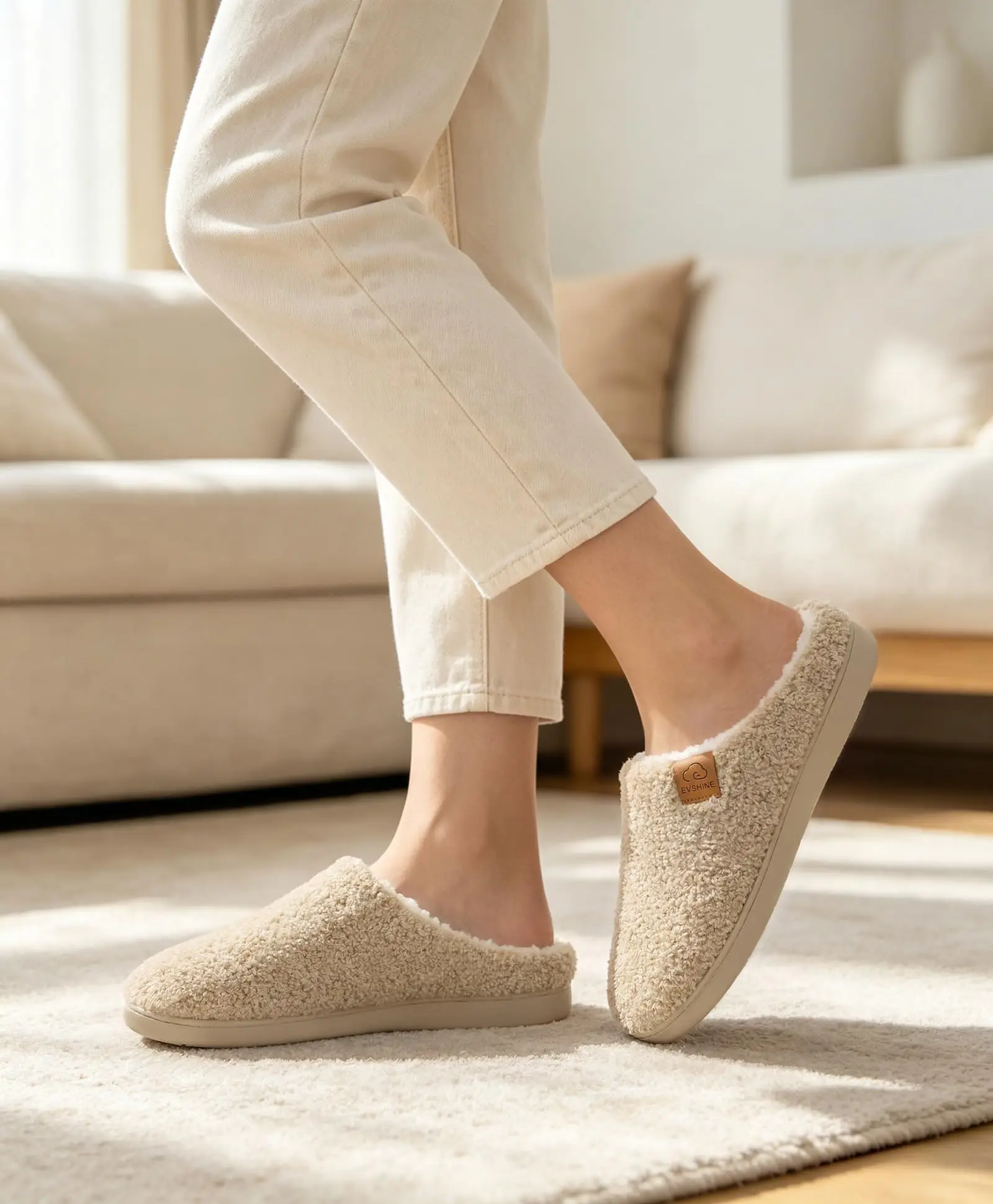 Shevalues Kurze Plüsch-Winterhausschuhe für Damen, lockere Fleece-Hausschuhe, wolkenähnliche Memory-Schaum-Slides, Fellfutter, warme Hausschuhe – Detail 18