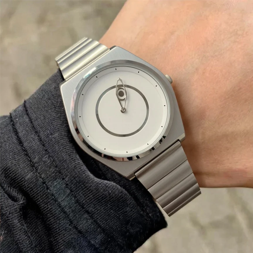 Creative  Quartz Watch Men Design Devil God Eye High Quality Waterproof Luxury Movement Leisure Fashion Watches Men Watch Clock