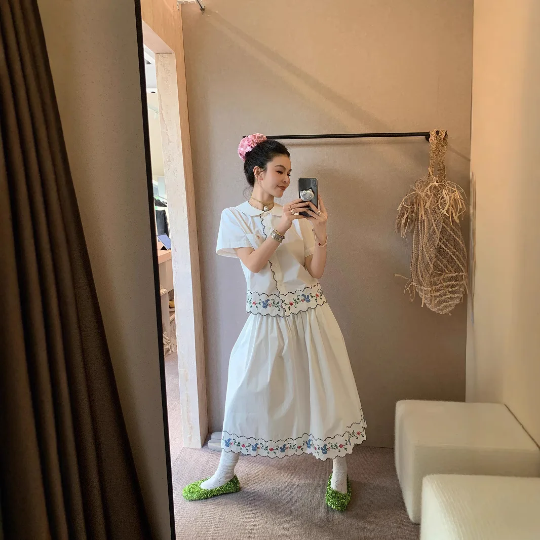 

Embroidery Edge Pastoral Embroidery Doll Collar Shirt Skirt