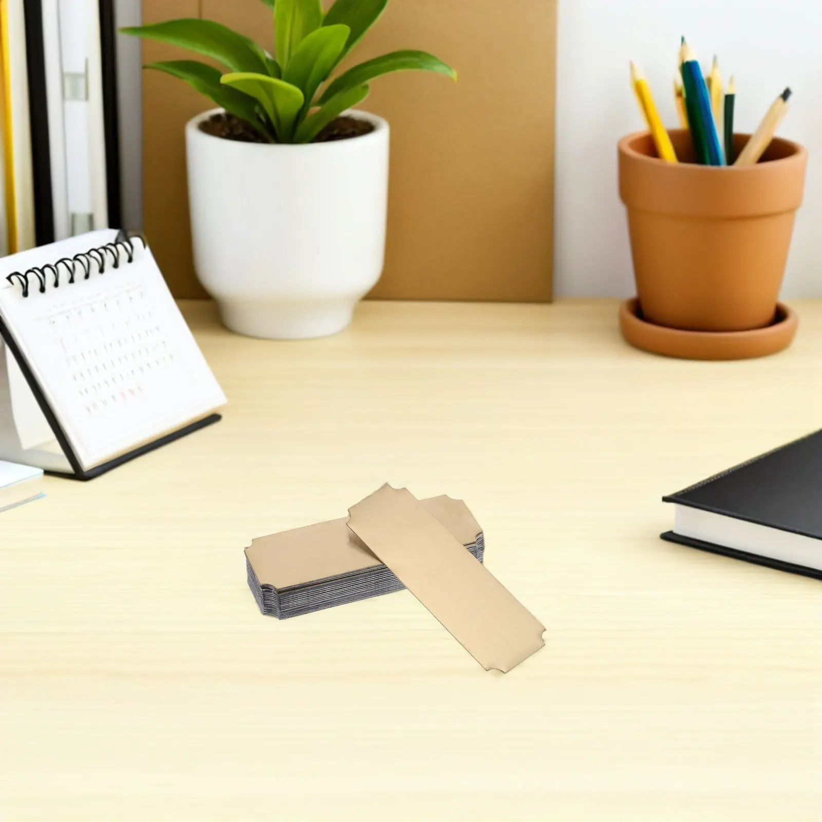 

20 шт. металлических именных бейджей из нержавеющей стали, прямоугольные, пустые, для офисных именных табличек, настольных идентификационных карт, бейджей для сотрудников, с клейкой основой