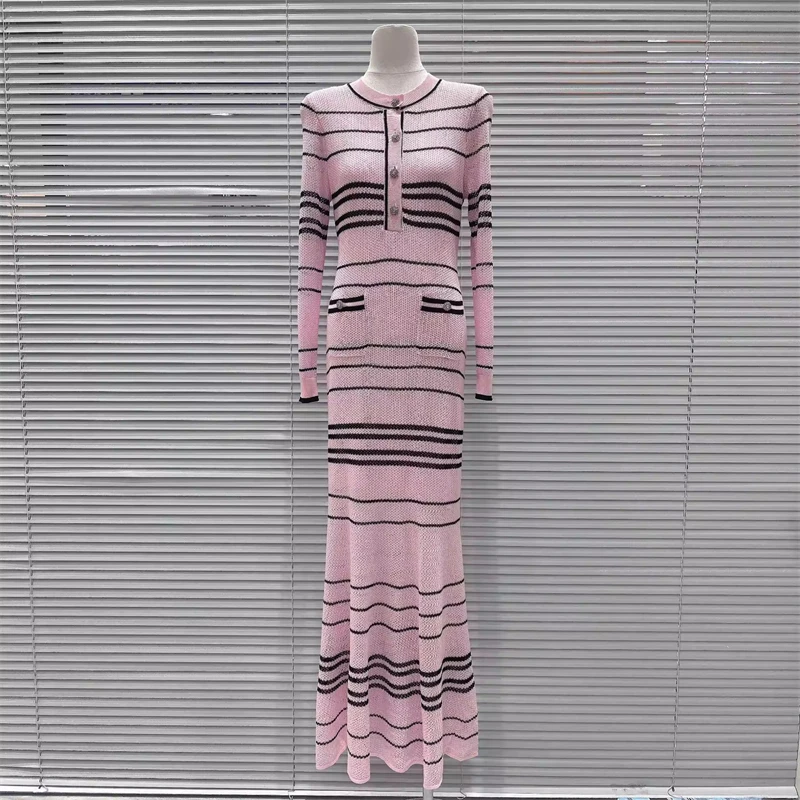 

2026 Spring New Women's SweetLong-Sleeved Striped Knit Dress High-Quality FashionableCasual Vacation Elastic Slim Fit Long Dress