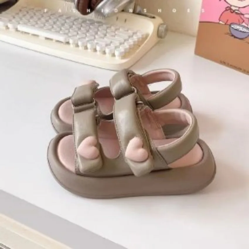 

Children's Fashionable Sandals 2026 Summer Heart-shaped Princess Style Sandals, Party Dress Shoes, Beach Soft-soled Shoes