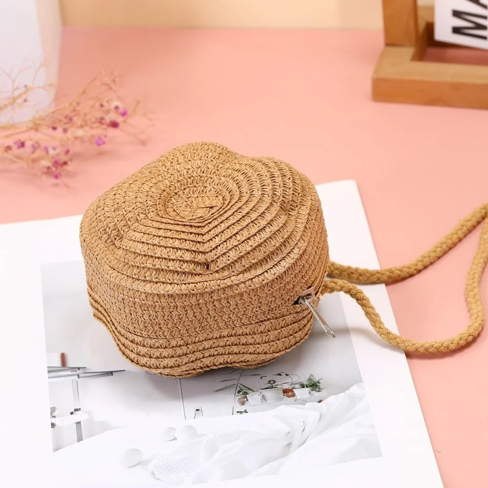 أزياء اليدوية المنسوجة القش حقائب الكتف لطيف خفيفة الوزن عملة المحفظة زهرة شكل حقيبة كروسبودي للأطفال