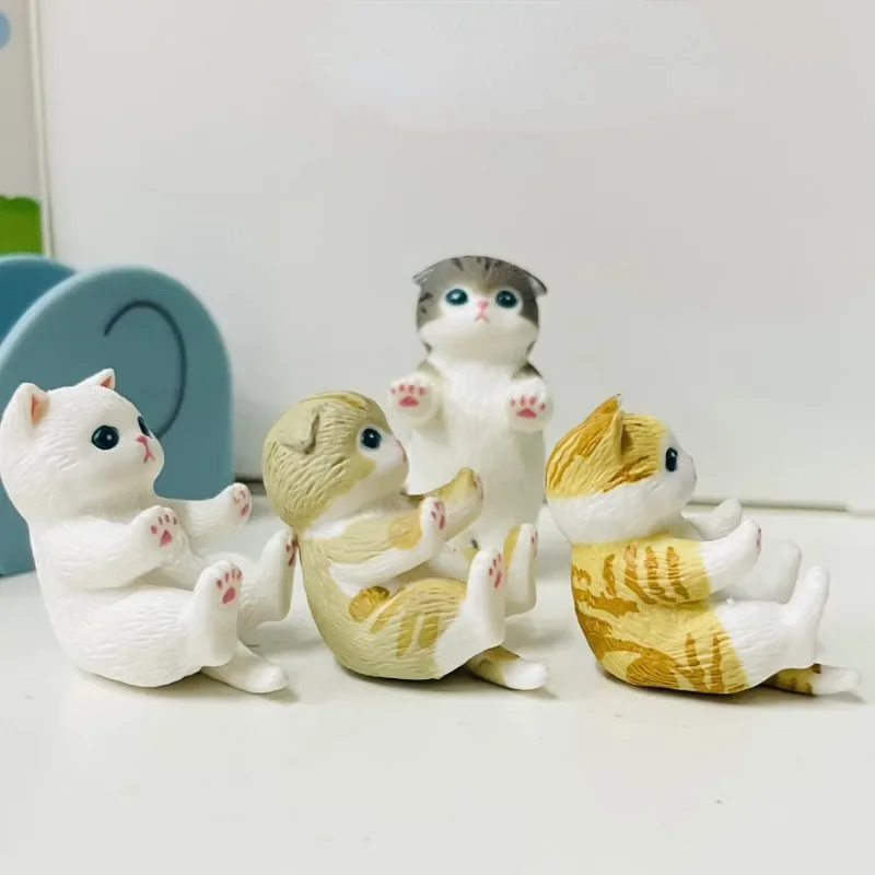 1PC Cat Park Series PVC Cat Slide Action Figure - Random Color Cute Display Or Play Toy