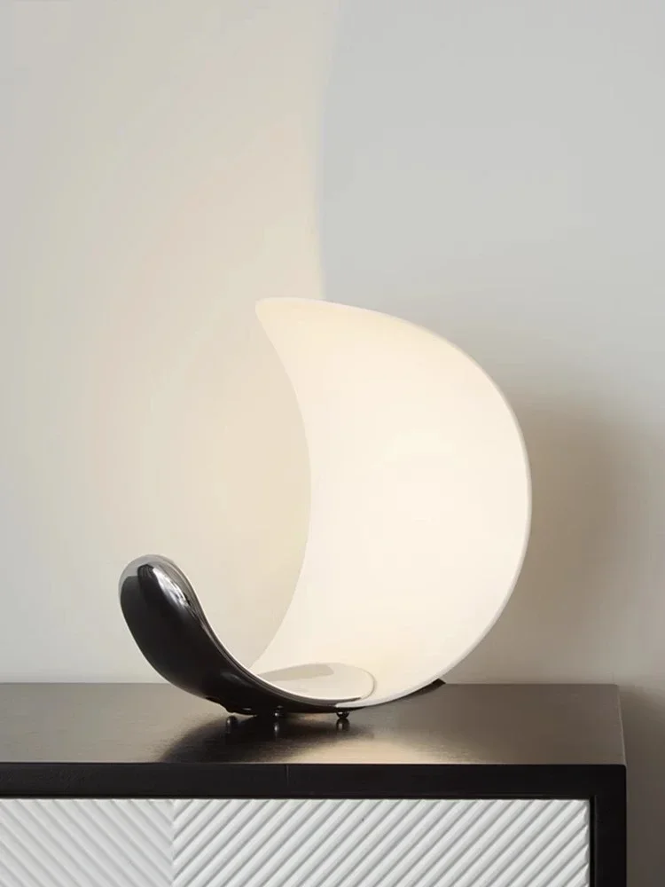 Imagem -05 - Nordic Curl Moon Table Lamp Candeeiro de Mesa Curvo para Quarto Estudo Decoração de Cabeceira Led Atmosfera Designer Night Light