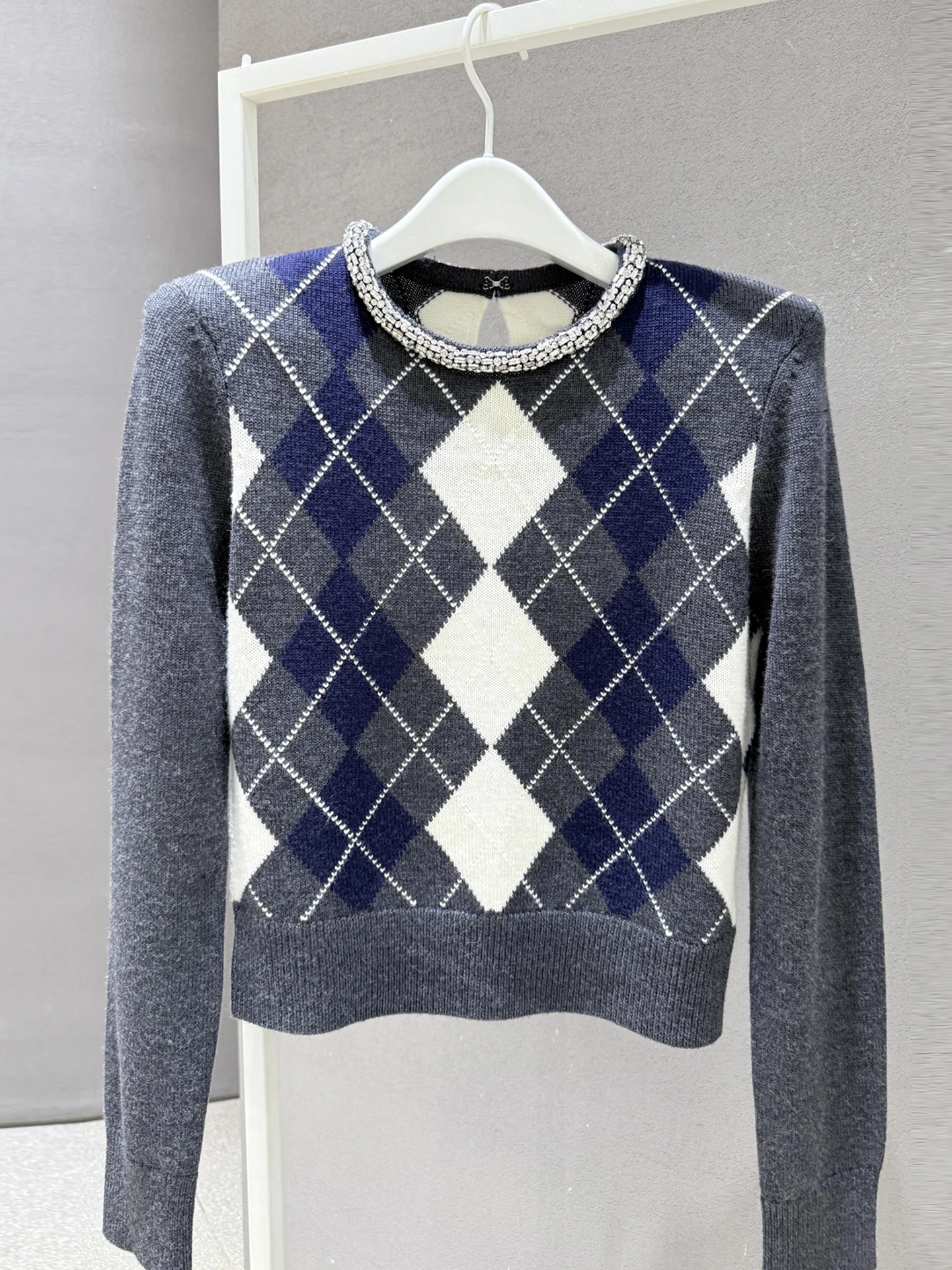 

Вязаный свитер Diamond Embellied, женский топ для колледжа, осень-зима, модный, мягкий, средний, джинсовый, стандартного кроя, длинный све