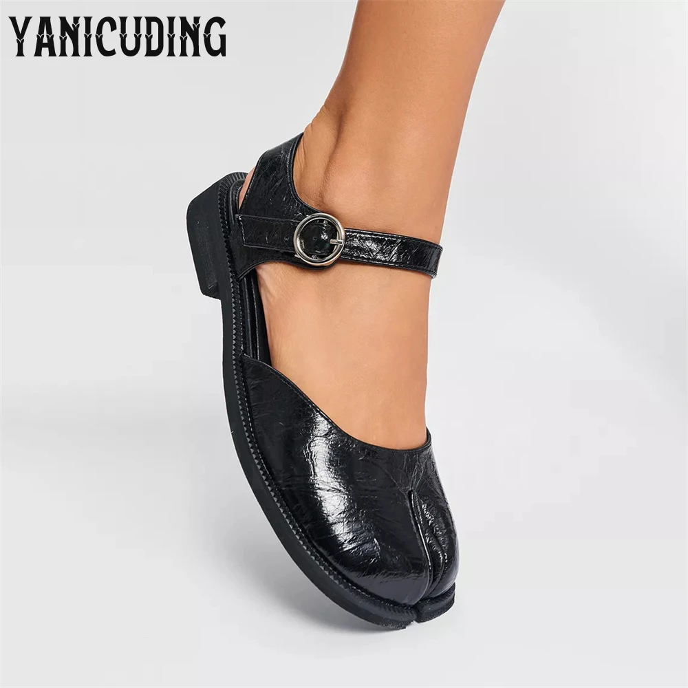 

Square Tabi Toe Mary Janes Black Shiny Crinkled Leather Flats Ankle Strap Square Buckle Fashion Novelty Leather Shoes for Women