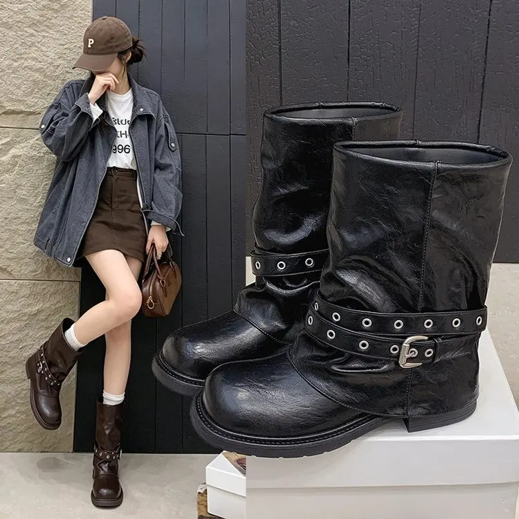 Four-season women's British style two-strap buckle mid-calf boots for riders. Round toe, low heel,slim-fitting pants-style boots