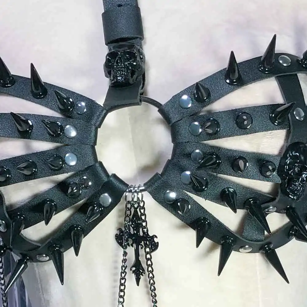 Goth Tops Punk Mini Rock Clothes Rave Outfits Gothic Tank Festival Bra 2000s Y2K T-shirt Grunge Emo Clothing with Spikes Cyber