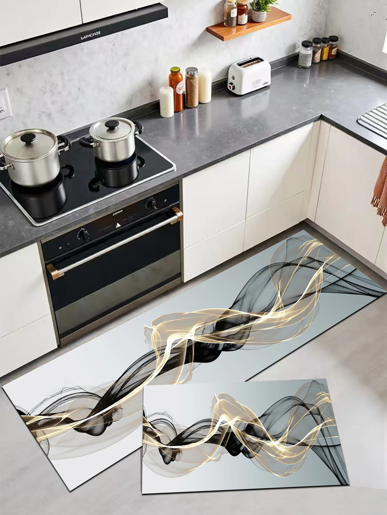 

Новый коврик Black & Gold Flowing Curves: противоскользящий, впитывающий влагу, легко чистится