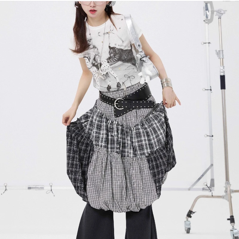 オリジナルデザイン黒、白のチェック柄非対称スプライシング女性のロングスカート夏の新レトロ甘いクールなレースクラウドスカートレディース