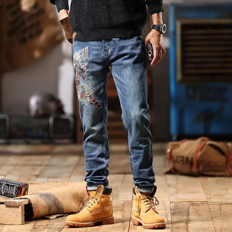 

Trendy Brand New Embroidered Print Pattern Fashionable and Handsome Trend High end Korean Edition 2023 Men's Elastic Jeans