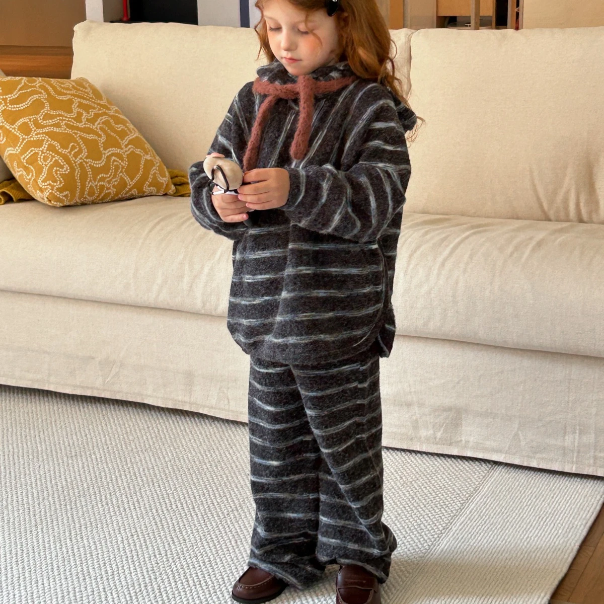 

Girls Suit 2025 Autumn and Winter New Children's Clothing Girls Baby Fashion Stripe Jumper Hoodie Jacket Trousers Two Sets