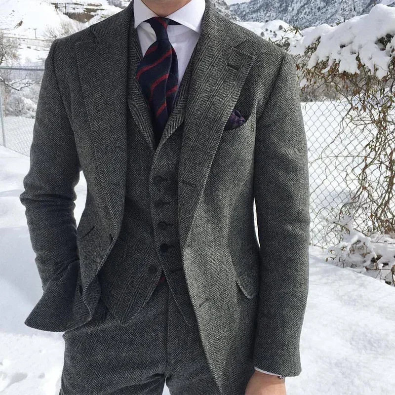 

Men’s Grey Tweed Herringbone Wool Suit Winter Wedding Groom Formal 3-Piece Outfit with Jacket Vest Pants Tie Classic Vintage