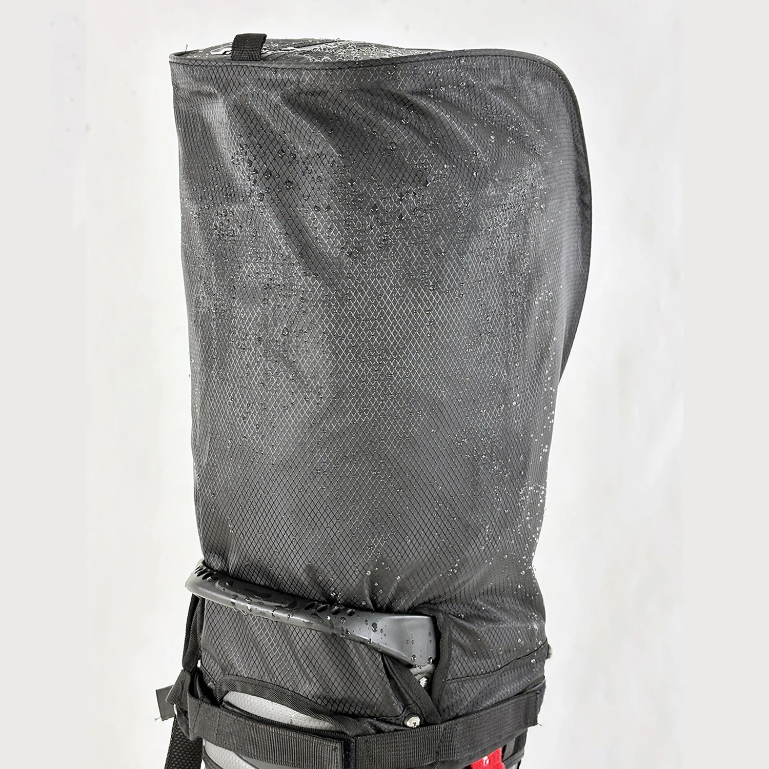 Universal Oversized Waterproof Golf Bag Hood Cover with 6 Adjustable Snaps, Fits 8.5"-9.5" Golf Bags