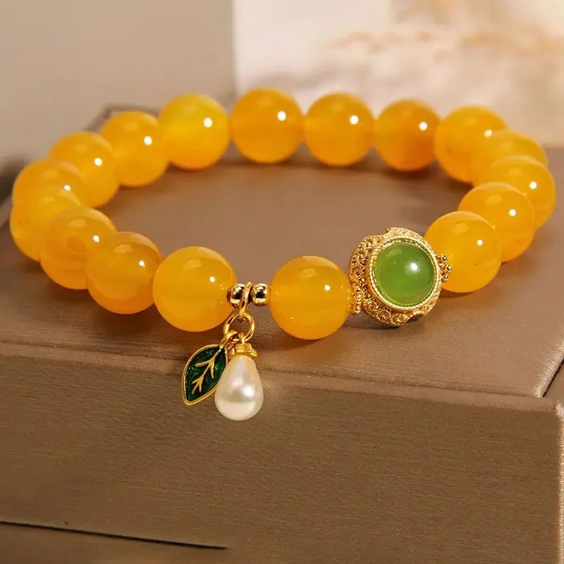 

Natural Yellow Agate Simple All-match Crystal Bracelet Female Niche Design Leaf Pendant Ethnic Style Handstring for Girlfriend