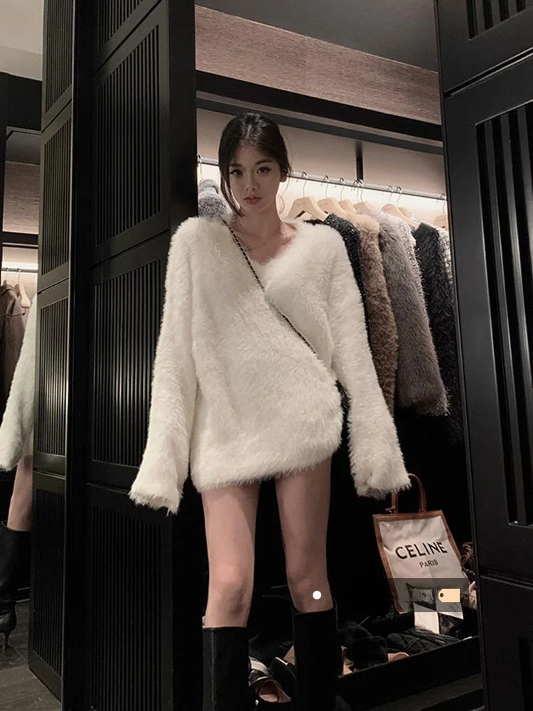 

Весенний новый стиль: Свободный женский вязаный свитер с V-образным вырезом, из мягкой ткани, имитирующей норку, уютный повседневный топ с длинным рукавом