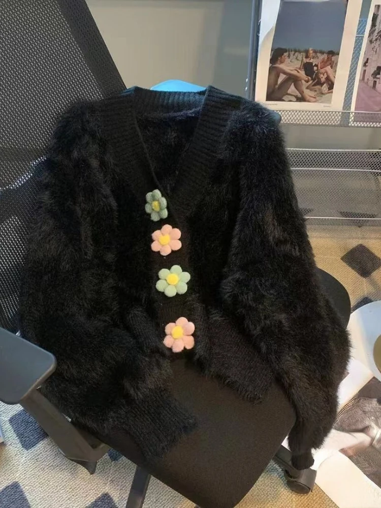 Woherb nowy słodki różowy norek puszysty sweter dziergany sweter kobiet koreański delikatny V Neck Pull Femme kwiat przyciski z długim rękawem topy
