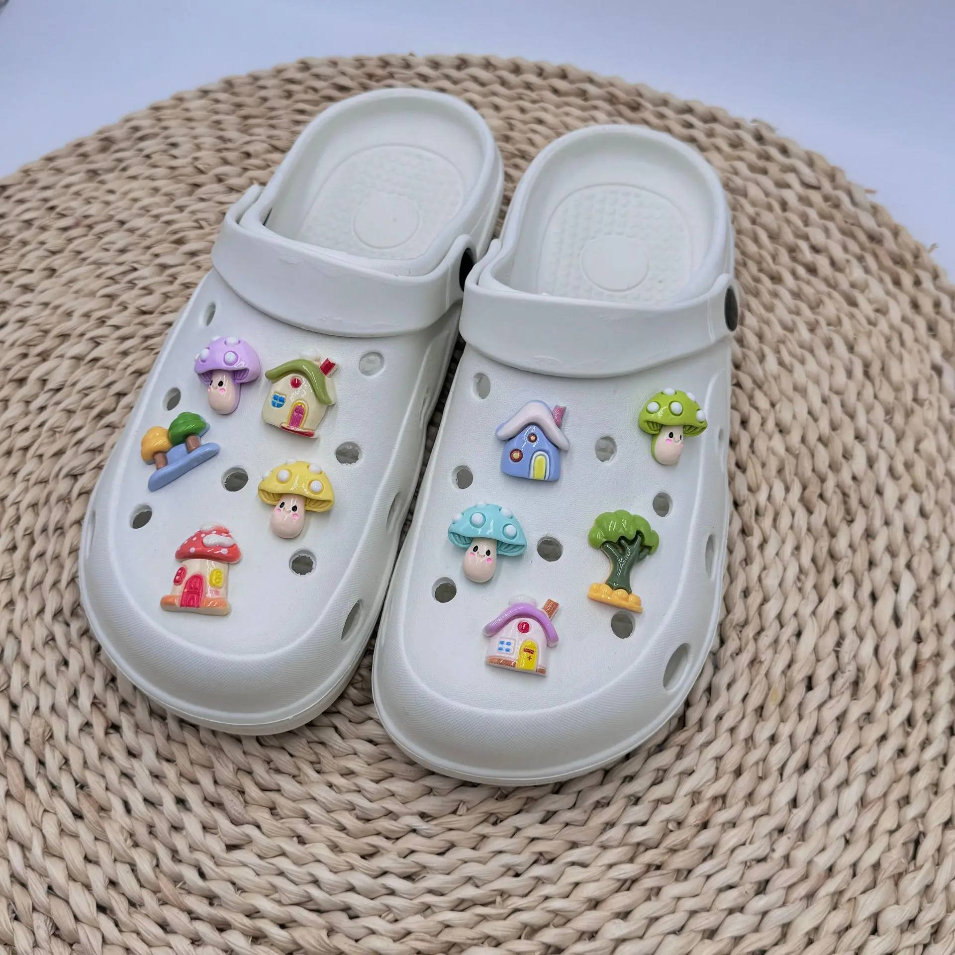 Creative Cartoon Mushroom Hole Shoe Charms Decorations Lovely Mushroom House Shoes Buckle DIY 3D Hole Shoe Accessories