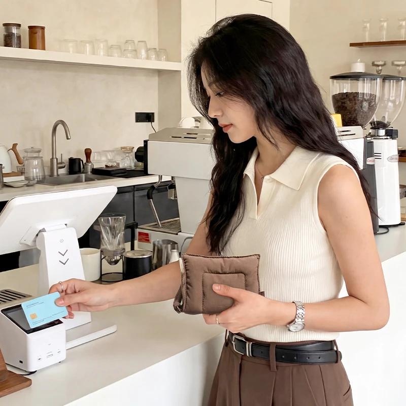 BAGSMART Portable Wallets for Women Zipper Coin Purse Lightweight Keychain Wallet for Travel Credit Card Holder Phone