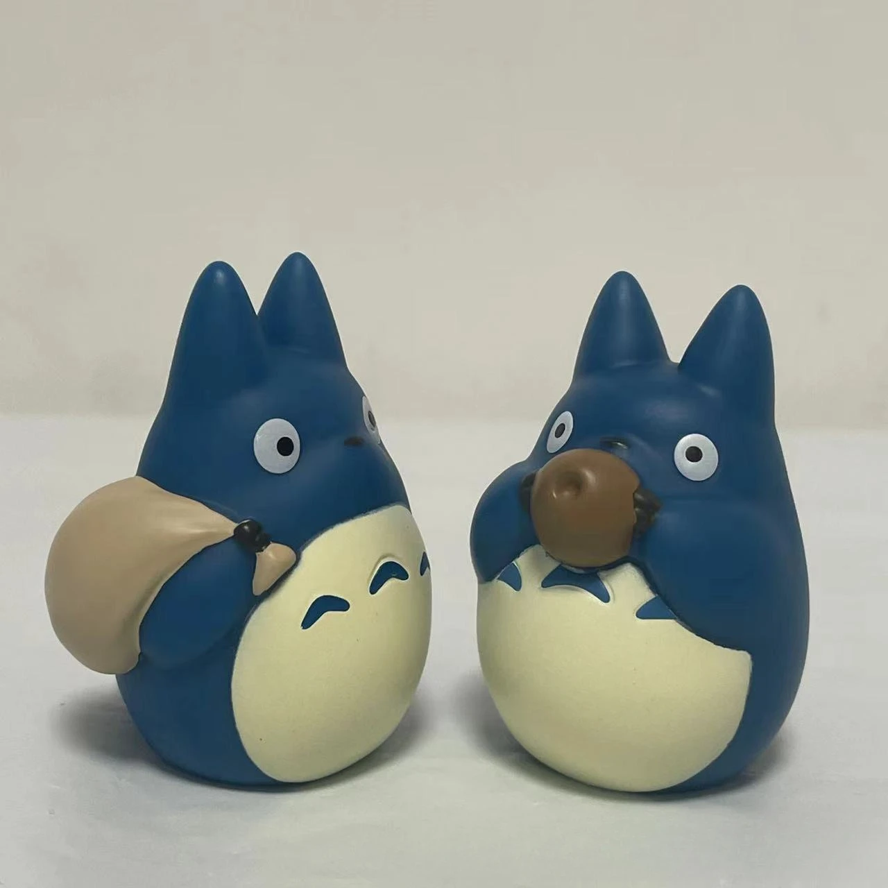 1 قطعة لون عشوائي بولي كلوريد الفينيل أنيمي توتورو فنجر دمية 5-7 سنتيمتر جيبلي الشكل هدية صندوق البيض #2