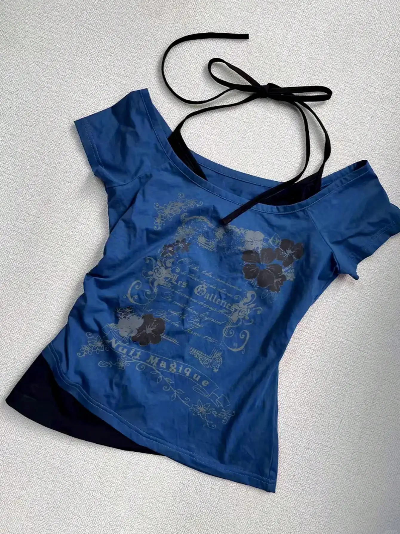 

Blue Y2K Vintage Floral Print Tie-Back Crop Top with Short Sleeves