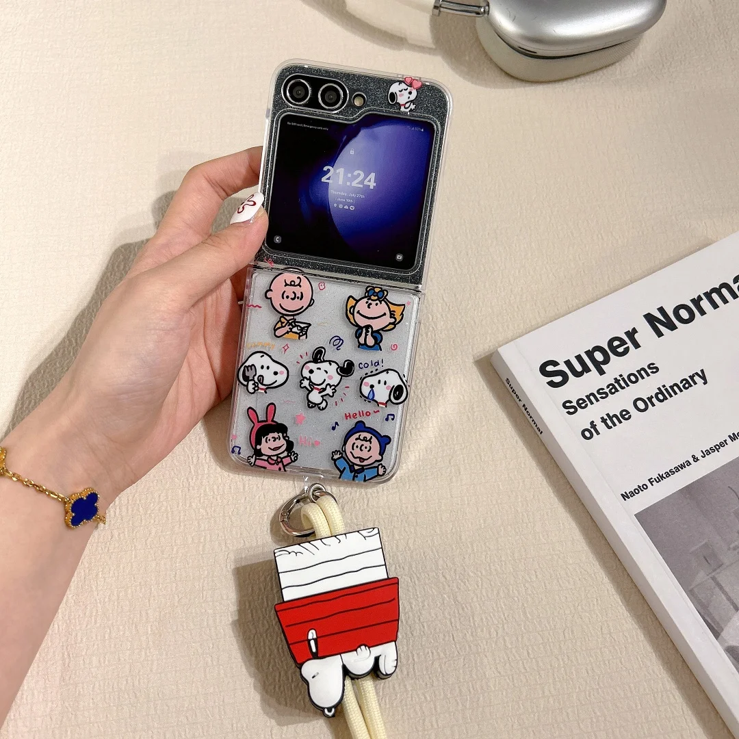 Funda de teléfono transparente con dibujos animados de Snoopy Charlie Brown para Samsung Galaxy Z Flip 7 6 5, funda trasera suave anticaída con purpurina
