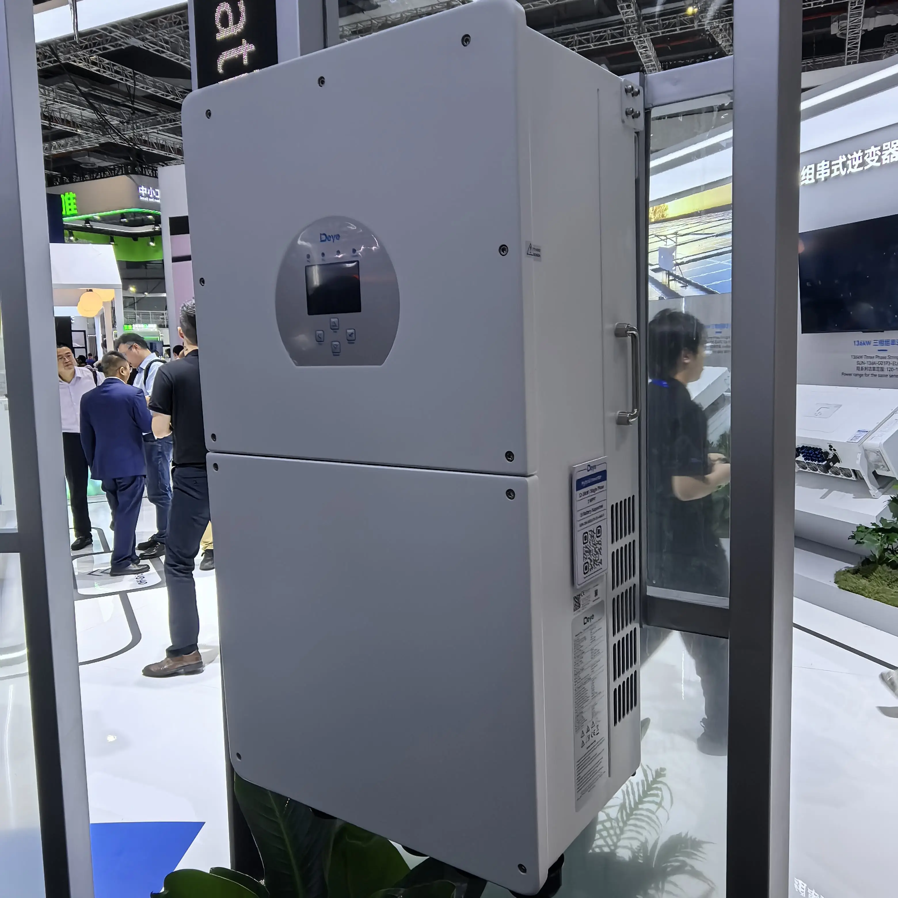 EU Warehouse Stock Sun-12K-Sg02LP1-Eu-AM3 Deye Sun-12K 12 Kw 1 Single Phase Deye 12Kw Hybrid Solar Inverter
