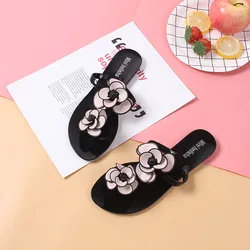 New Summer Fashion Daily Leisure Indoor and Outdoor Wear Flat-bottomed Flowers Beach Sandals and Slippers Ladies Shoes