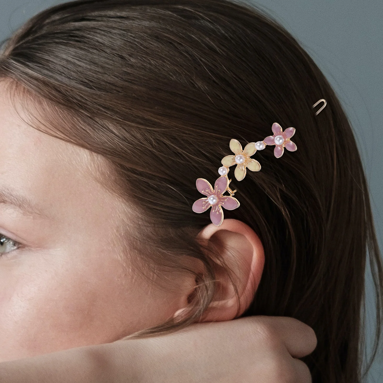 

4pcs Colorful Flowers Clip Lightweight Alloy Decorative Bobby Pins for Women Hairstyles Accessories