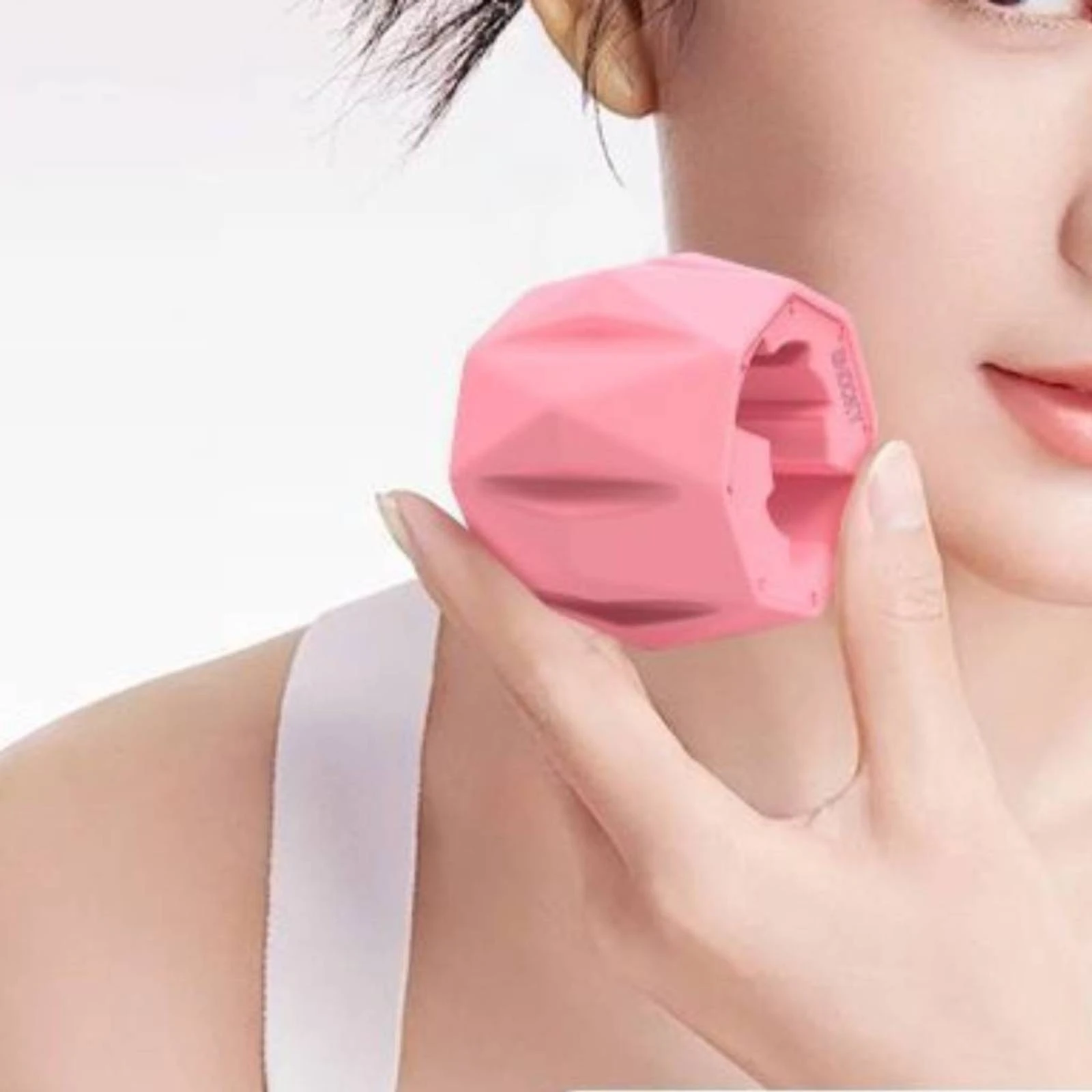 

Facial Jaw Exerciser Ball Hollow Faceted Silicone Jaw Exerciser Fitness Accessory Adjustable Exercise Tool 4 Resistance Levels