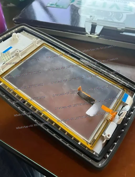 Painel de Vidro Touch para Navegação de Máquinas Agrícolas JACTO 2530 - Touchpad para JACTO Uniport 2530