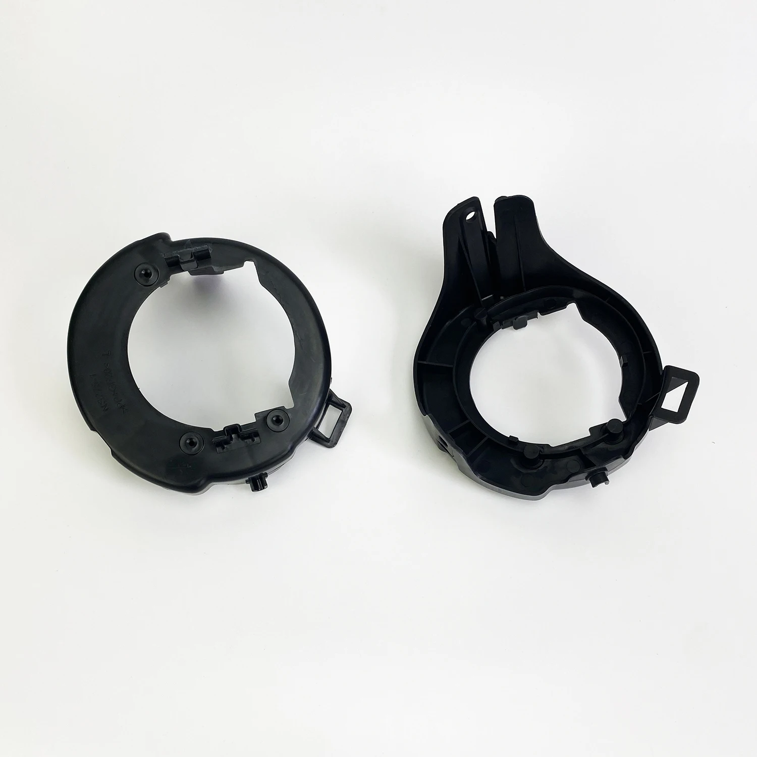 Front Fog Light Mount Bracket For Nissan Frontier / Navara / D40 / D22 2005 2006 2007 2008 2009 2010 2011Right + Left Side